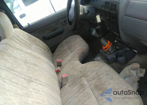 2000 Toyota Tacoma from USA, damaged, VIN 4TANL42N8YZ638576